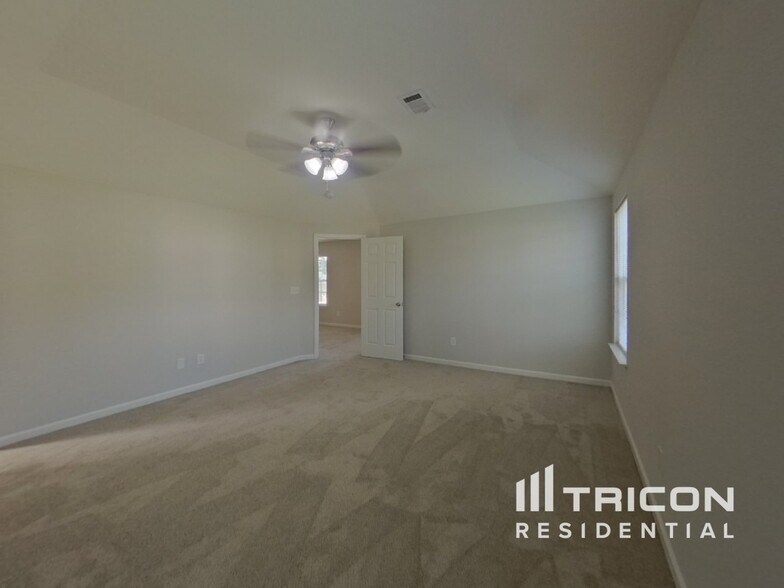 Building Photo - 2742 Rustic Ridge Ct