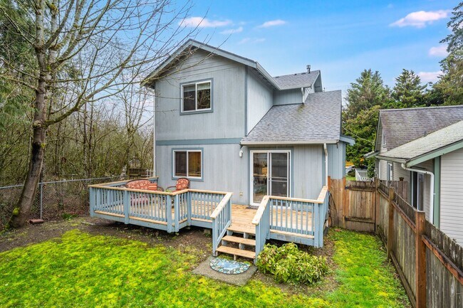 Building Photo - Eastside Olympia 3BD