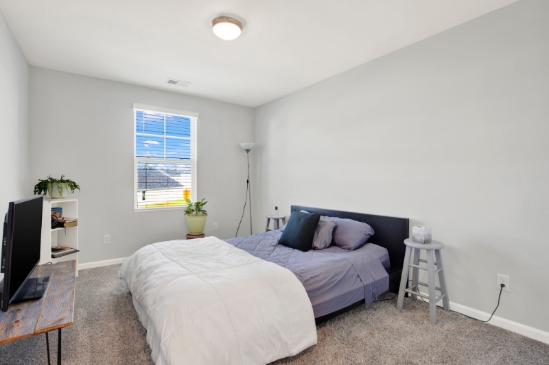 Building Photo - 35 Stetson Dr