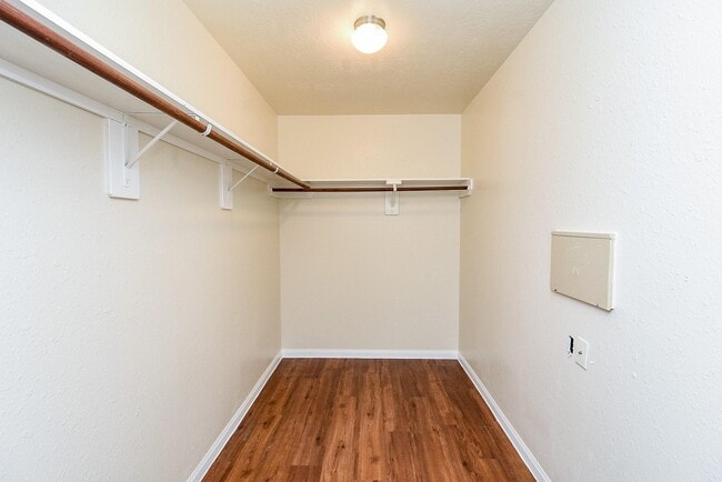 Building Photo - 2518 Bammelwood Dr