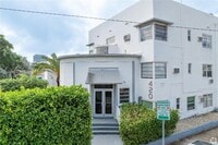 Building Photo - 420 78th St