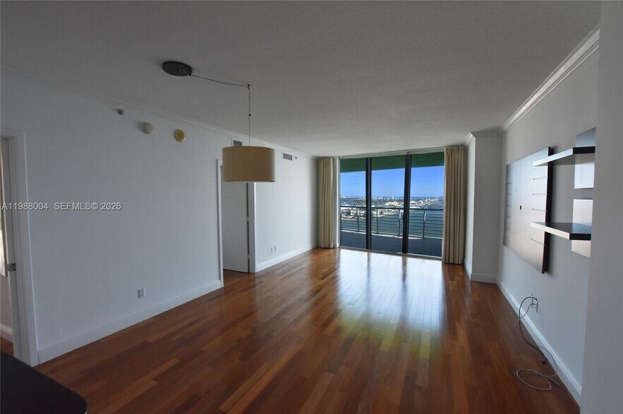 Building Photo - 335 S Biscayne Blvd