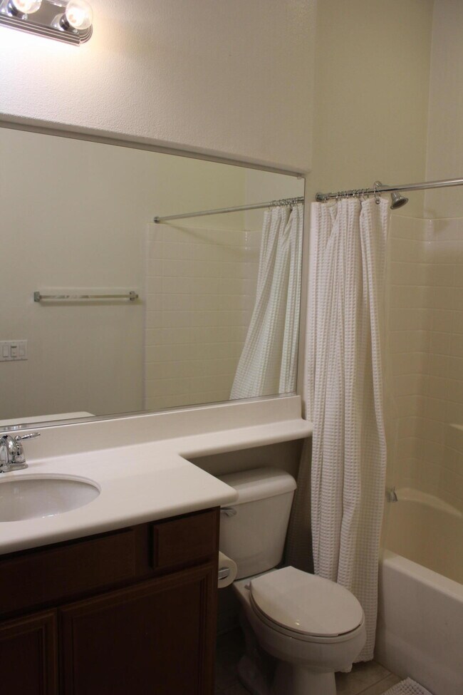 Building Photo - 84136 Olona Ct