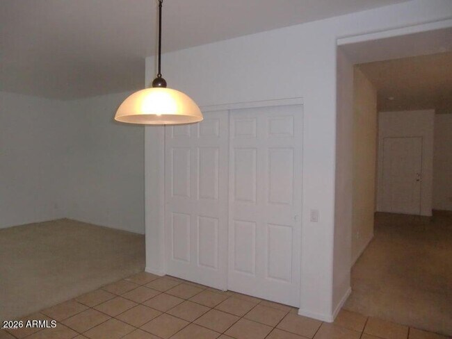 Building Photo - 5419 W Shumway Farm Rd