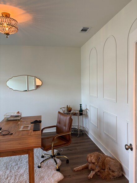 Building Photo - 1912 Eliel Ln