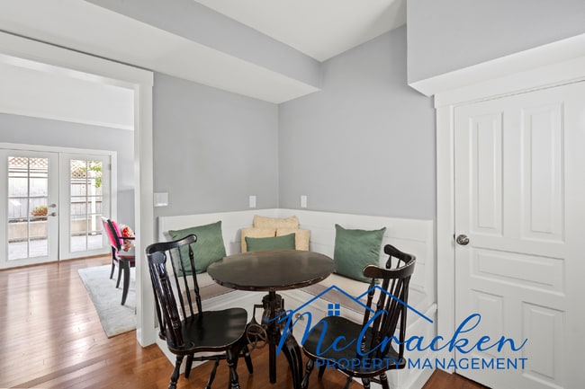 Building Photo - Fully furnished, pet-friendly, and available for mid-term stays with a 30-day minimum