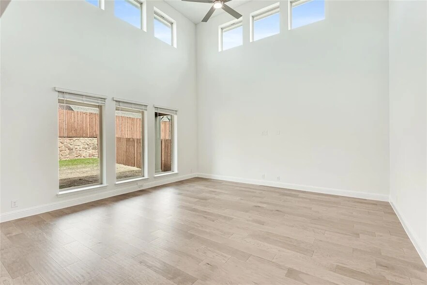 Building Photo - 2904 Emerald Trace Dr