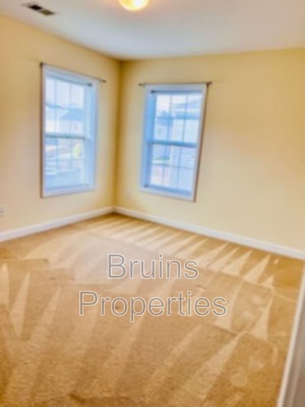 Building Photo - 2324 Alderbrook Dr