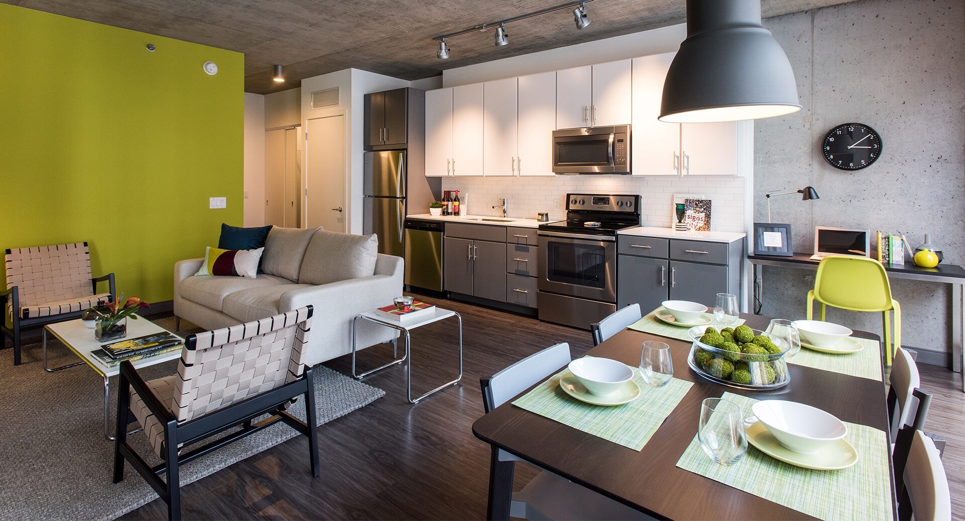 Building Photo - 212 W Washington St