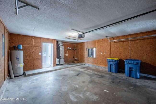 Building Photo - 570 Manship Dr