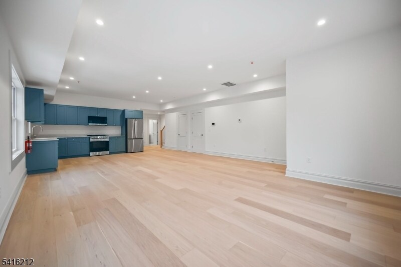 Building Photo - 1209 Littleton Rd