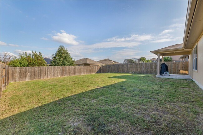 Building Photo - 18008 Ryegate Dr