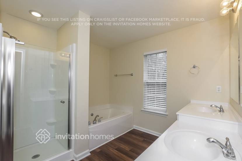 Building Photo - 2517 Ashby Woods Dr