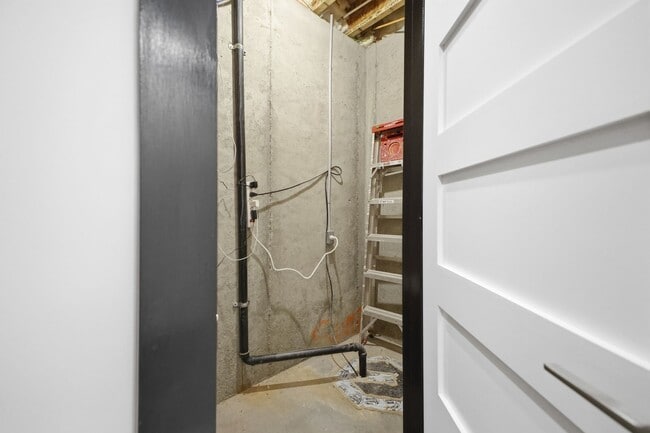 Building Photo - 4502 NW 70 Terrace