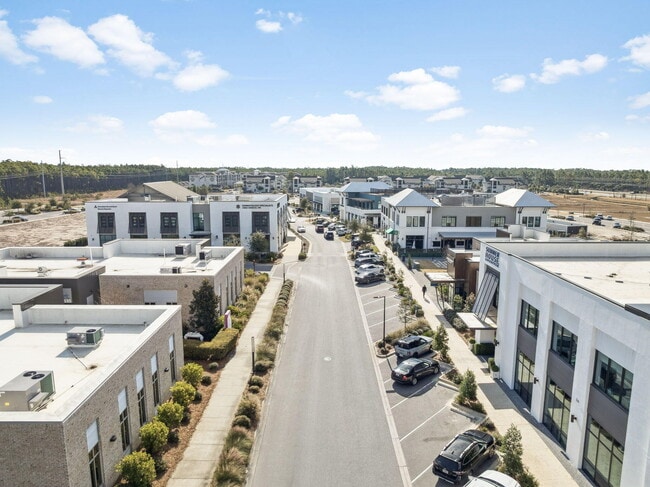 Building Photo - 250 Windrow Way