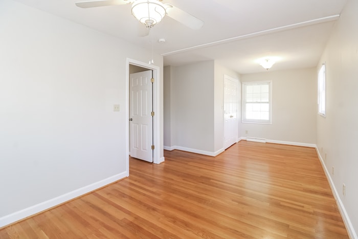 Building Photo - 310 Anchor Dr