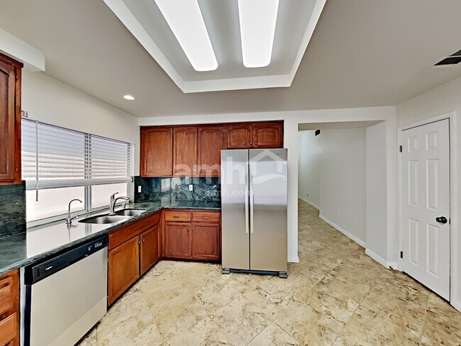 Building Photo - 8630 Tiverton Rd