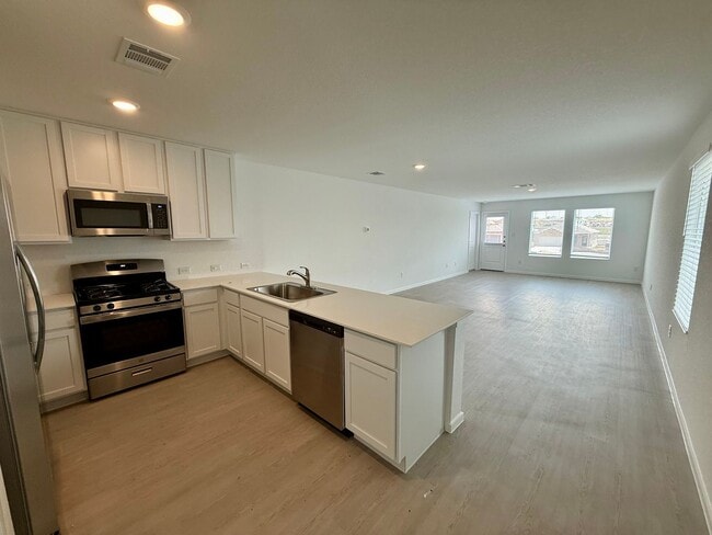 Building Photo - Brand NEW 4-bedroom, 2-bathroom home for l...