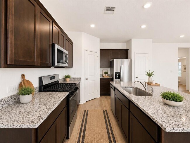 Building Photo - 429 Brody Ln