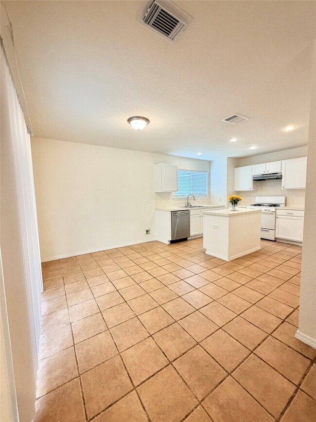 Building Photo - 22807 Red Leo Ln