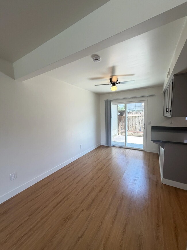 Building Photo - Beautifully Updated Interior – New Flooring, Countertops & Fresh Paint Throughout