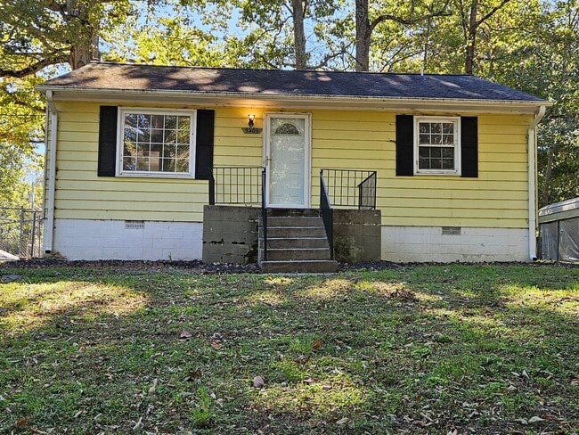 Primary Photo - Charming Updated 3 Bedroom Home with Large...
