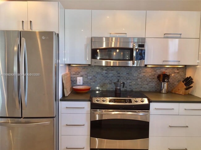 Building Photo - 618 Euclid Ave