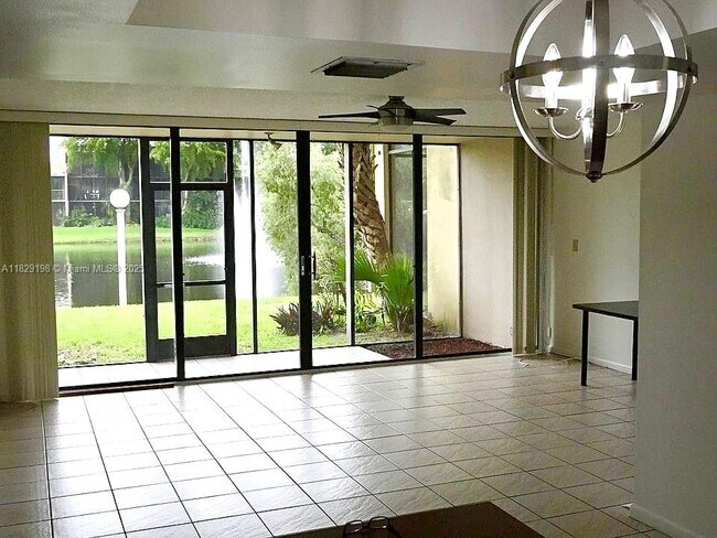 Primary Photo - 2941 SW 87th Ave