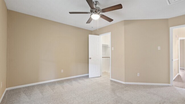 Building Photo - 22503 Holly Branch Dr
