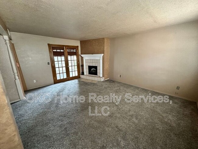 Building Photo - 6704 N Meridian Ave