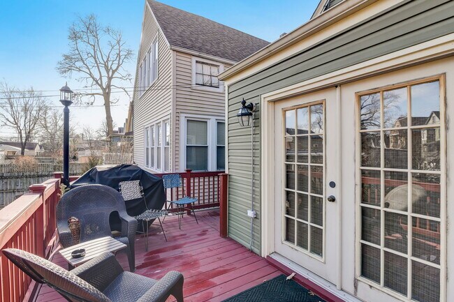 Building Photo - 4451 N Tripp Ave