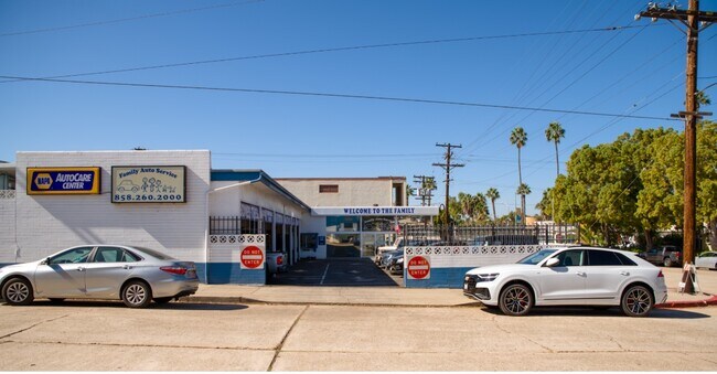 Building Photo - 7556-7558 Herschel Ave