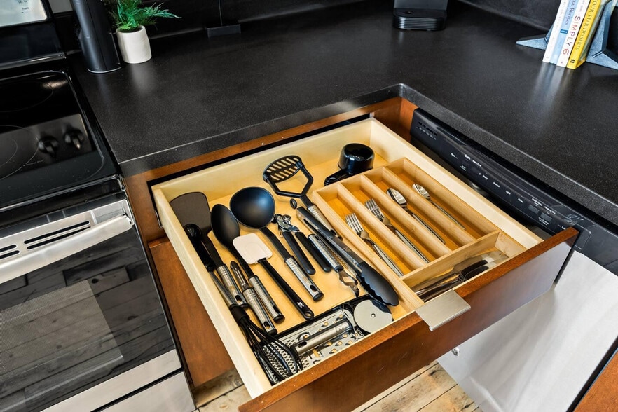 Building Photo - 1216 SW Adams St