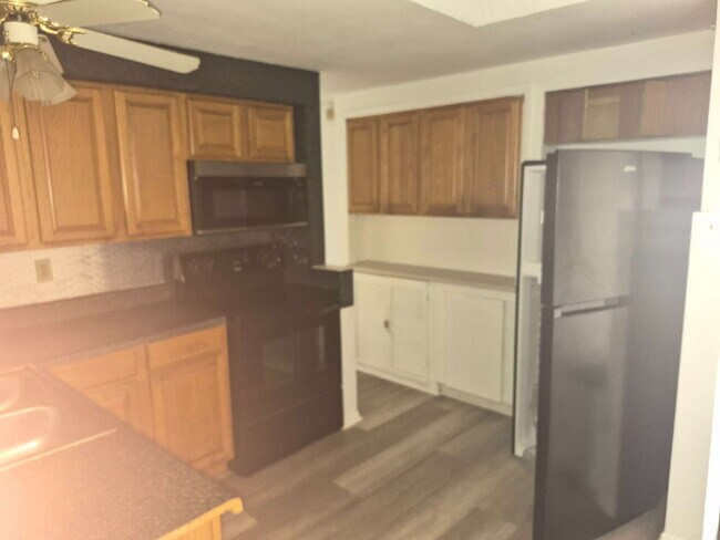 Building Photo - 2-Bed Home in Holiday, FL"