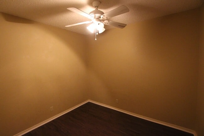 Building Photo - Garrett Duplex 8302/8304