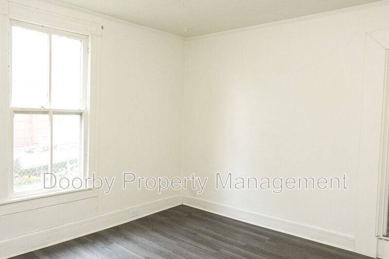 Building Photo - 4902 13th Ave