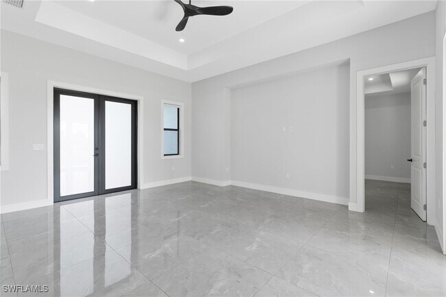 Building Photo - 2740 35th Ave NE