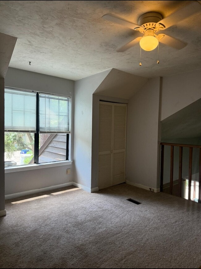 Building Photo - 2928 Woodrich Dr