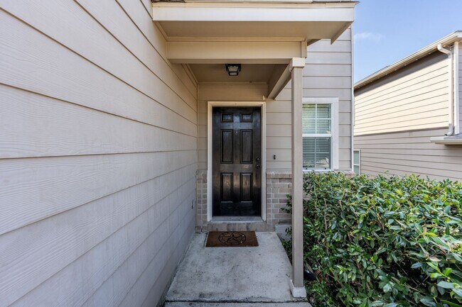 Building Photo - 11326 Fine Design