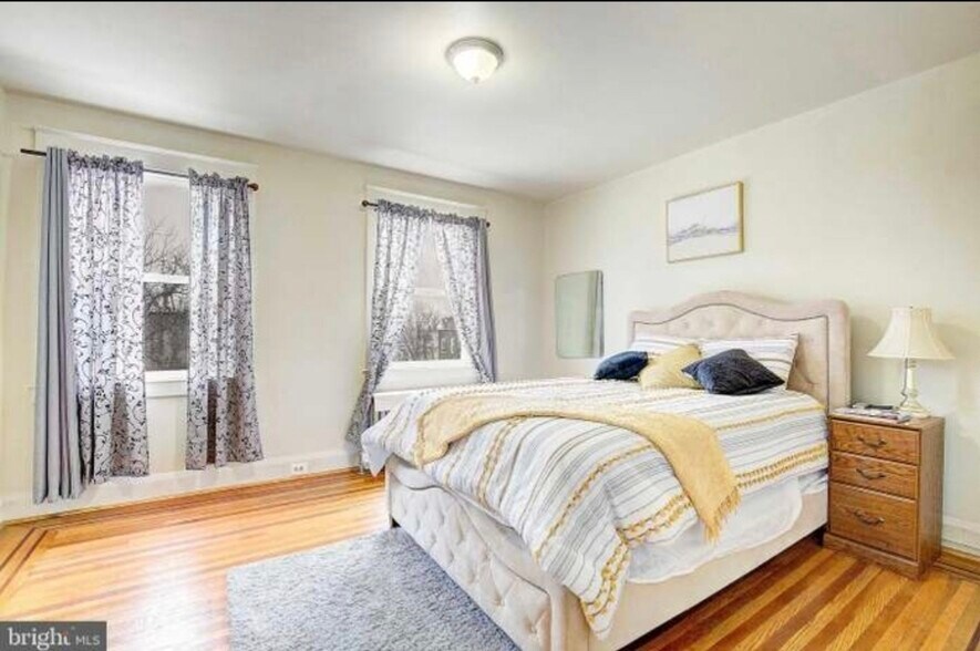 Bedroom 1 (All furniture is removed) - 3344 Mondawmin Ave