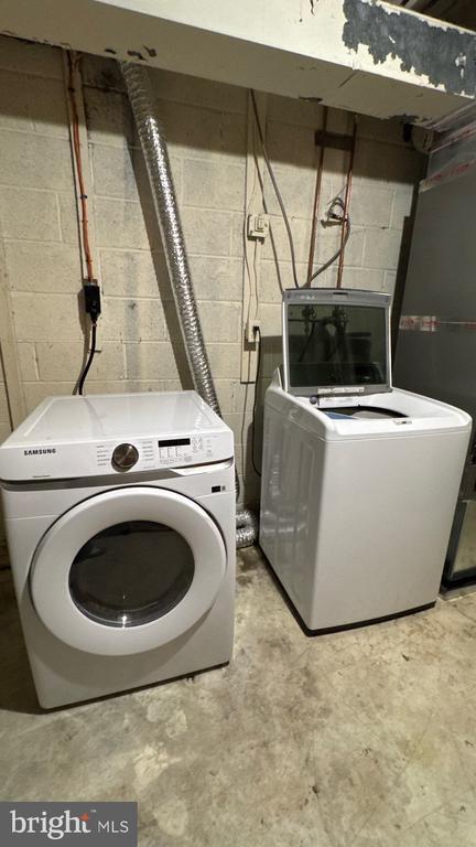 Building Photo - 1649 Forest Hill Ct