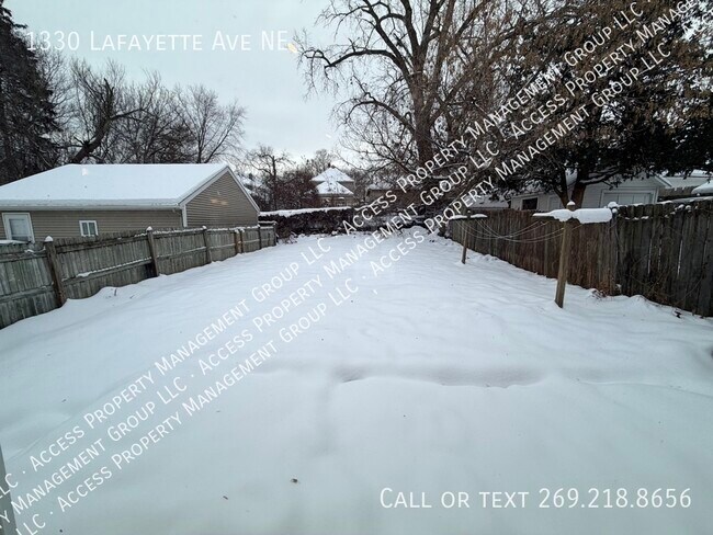Building Photo - 1330 Lafayette Ave NE