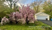 Building Photo - 1123 Hudson Rd