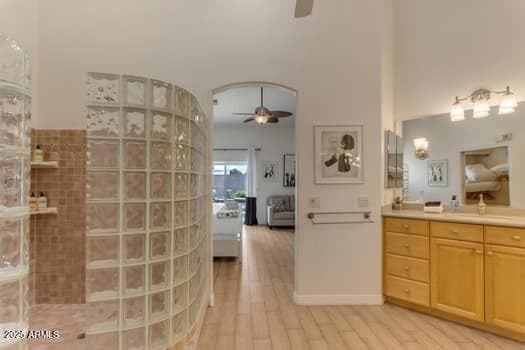 Building Photo - 6821 E Palm Ln