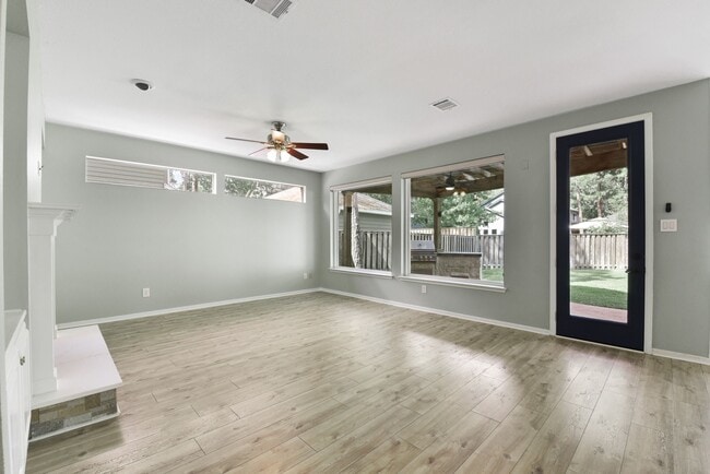 Building Photo - 31 Treescape Cir