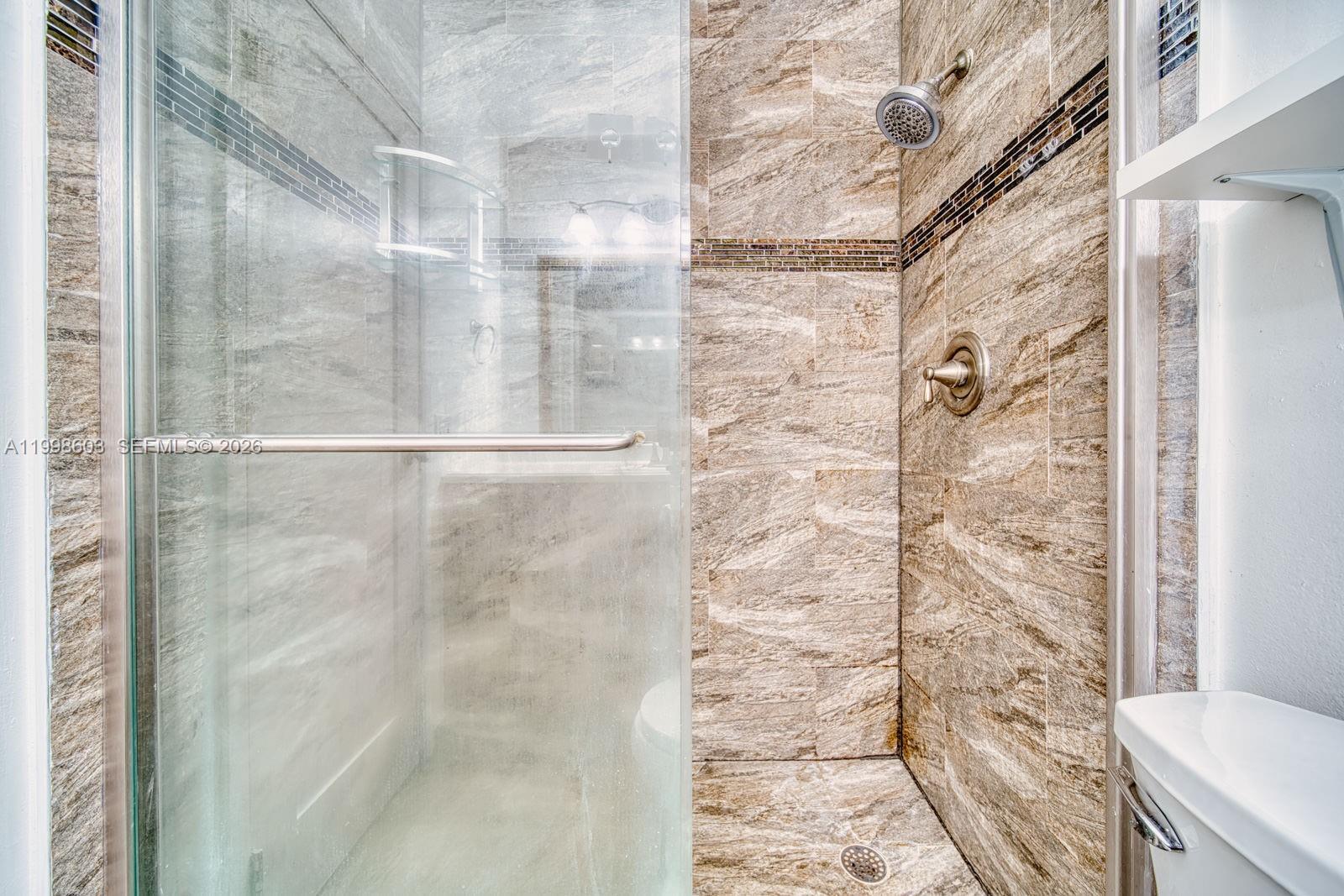 Building Photo - 840 SW 105th Ave