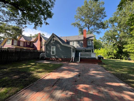 Building Photo - Charming 3BD, 2BA Durham Home with Large Yard Located Only 5 Minutes from Downtown Durham