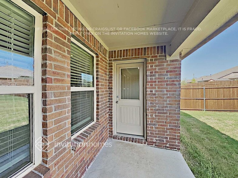 Building Photo - 1341 Rembrandt Dr