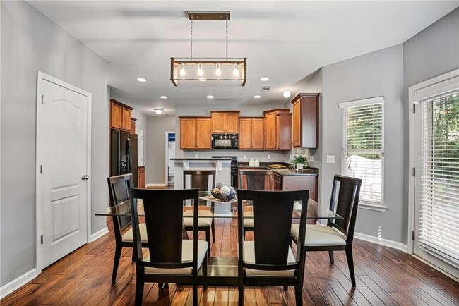 Building Photo - Beautiful 5-Bed, 3-Bath Craftsman Home Near Kennesaw Mountain