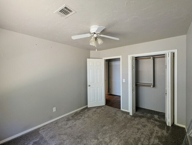 Building Photo - Well-Maintained 3 Bed Home in Edmond | Pet Friendly + Fenced Yard